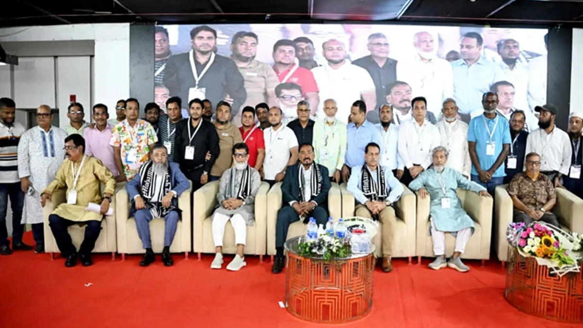 ক্রীড়াঙ্গনকে রাজনীতিমুক্ত করতে হবে : স্পিকার